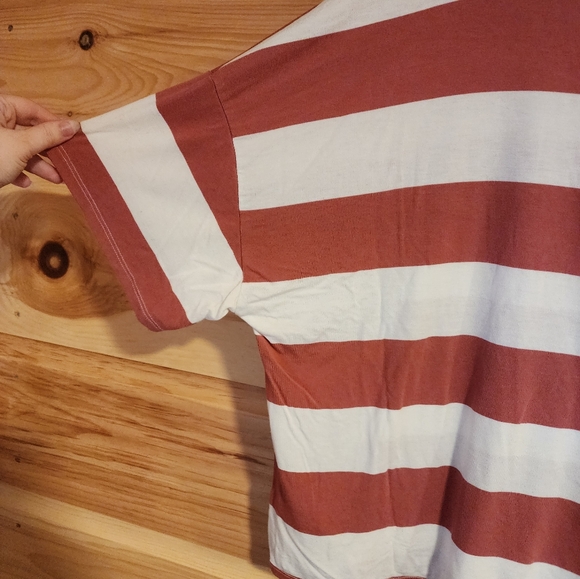 Pink and white striped old navy oversized t-shirt 🎀 - Picture 9 of 9